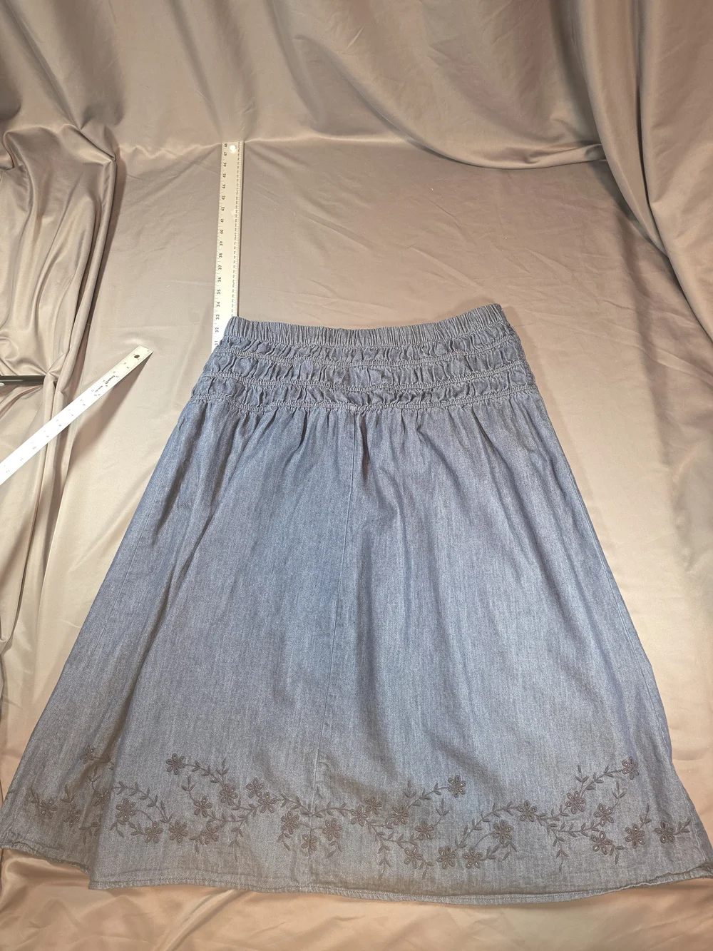 FREE ASSEMBLY XL (16–18) Embroidered Denim Skirt 🌸